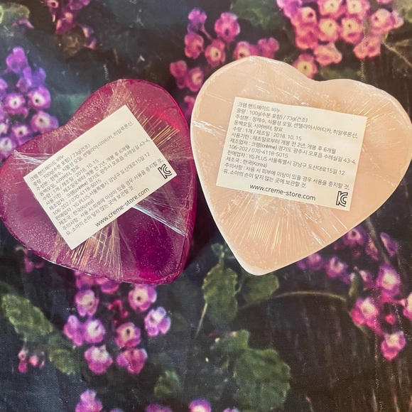 Certified 100% Authentic— BlackPink - Heart Soap Set - Picture 13 of 13